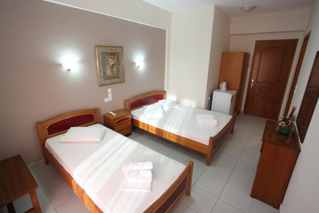 Hotel Alexandros Неи-Пори Номер фото
